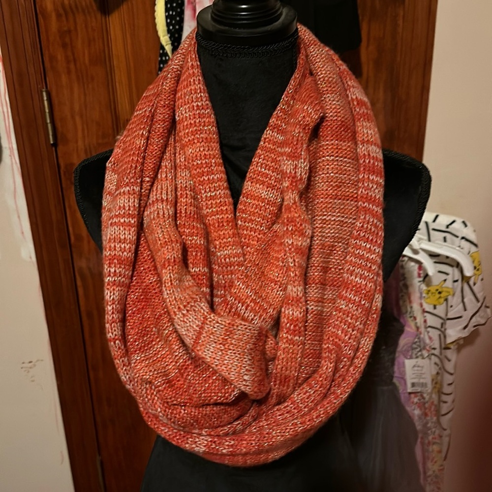 AQUA infinity scarf